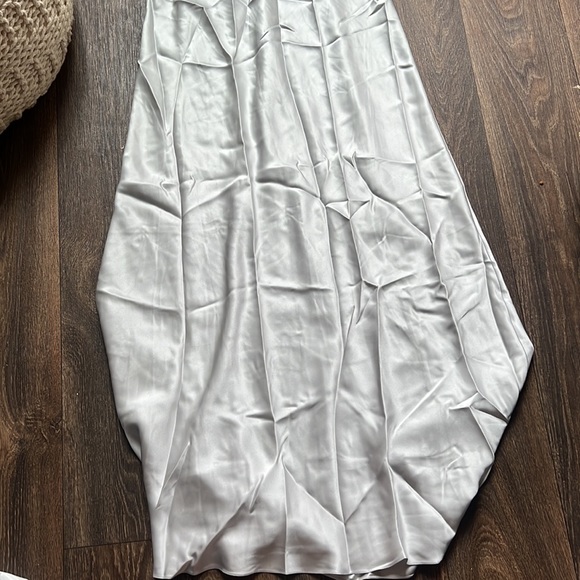 Il Volo MOON Silk Slip Dress - Picture 3 of 9